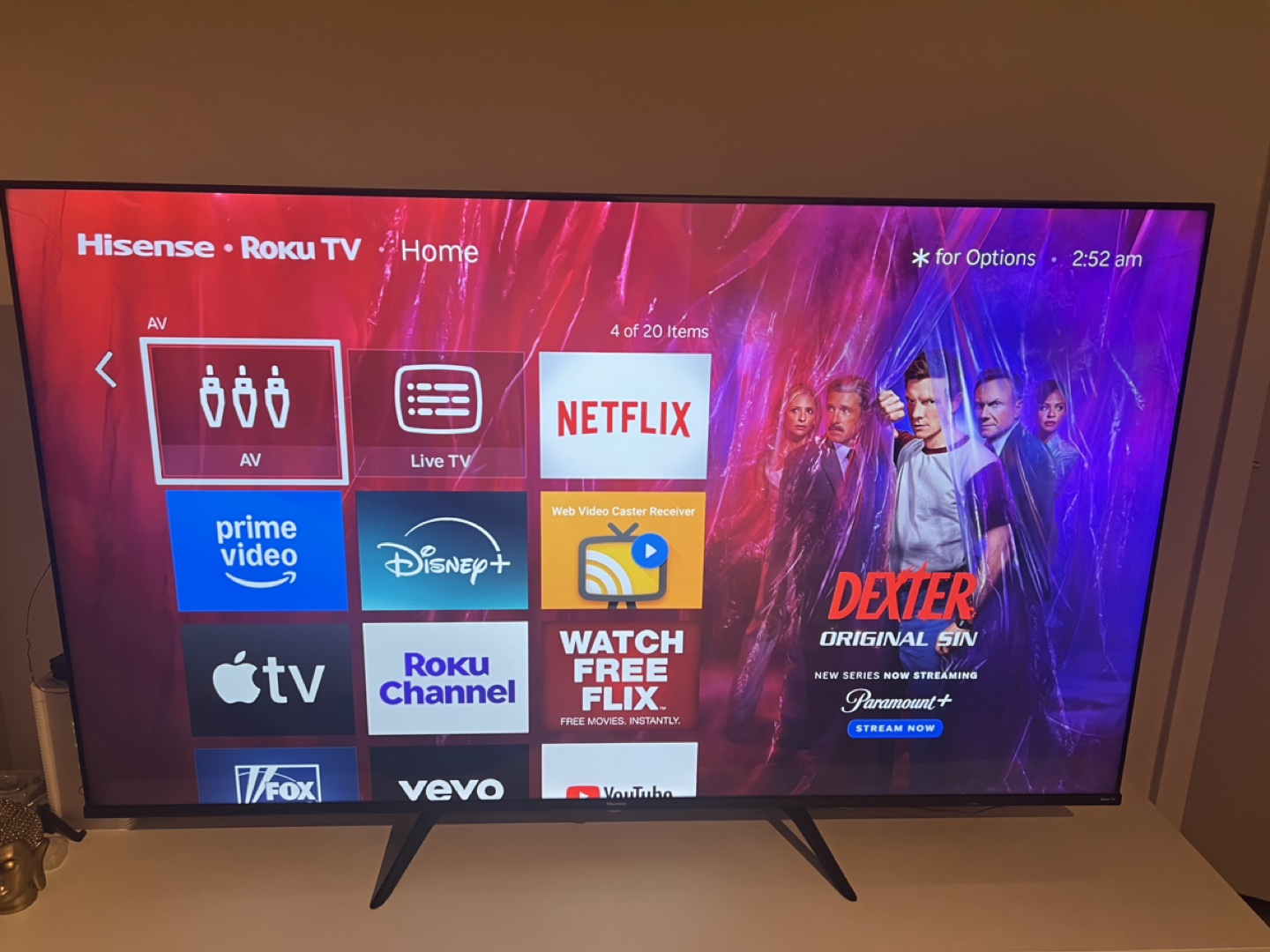 Hisense Roku TV 65”