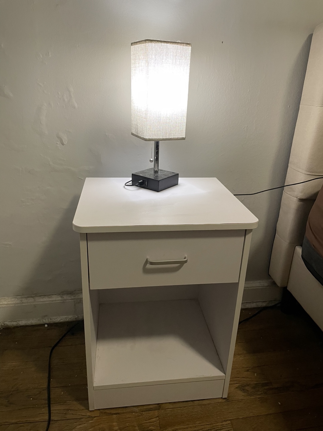 White Nightstand with Lamp - photo 2