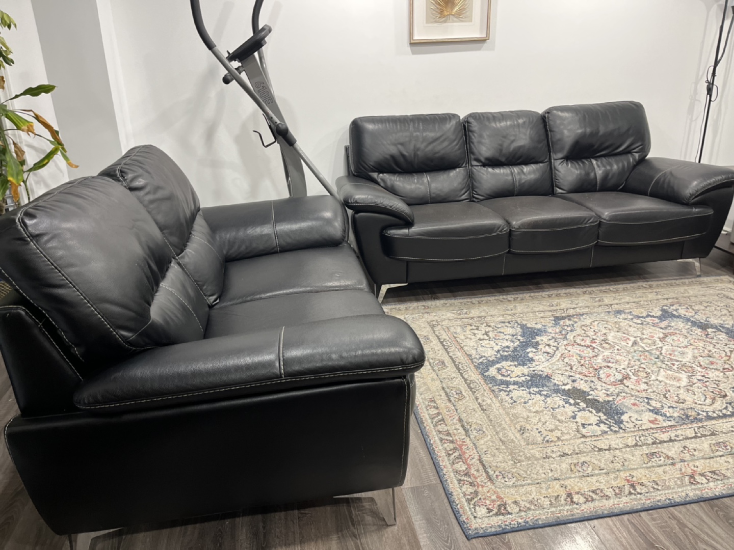 Black Leather Loveseat and Sofa Set - photo 4