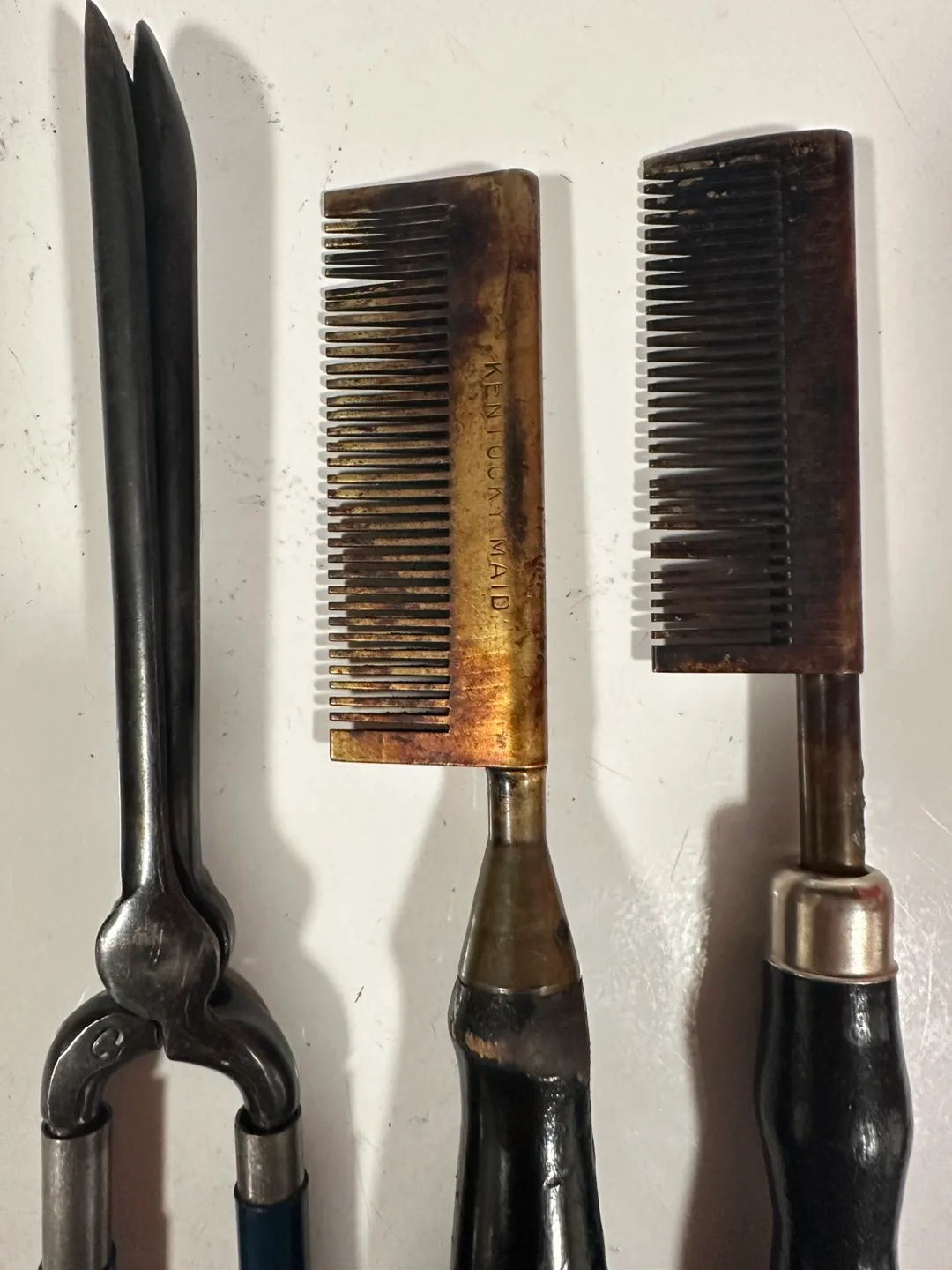 Vintage Hair Curling Iron and Combs image indicator(2)