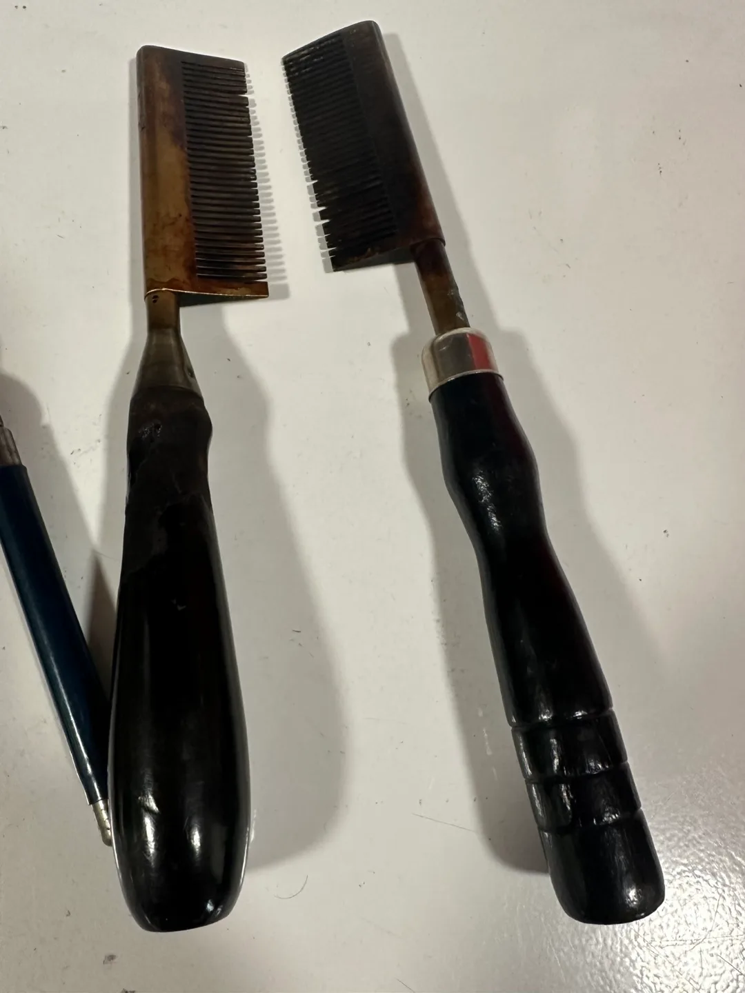 Vintage Hair Curling Iron and Combs image indicator(5)
