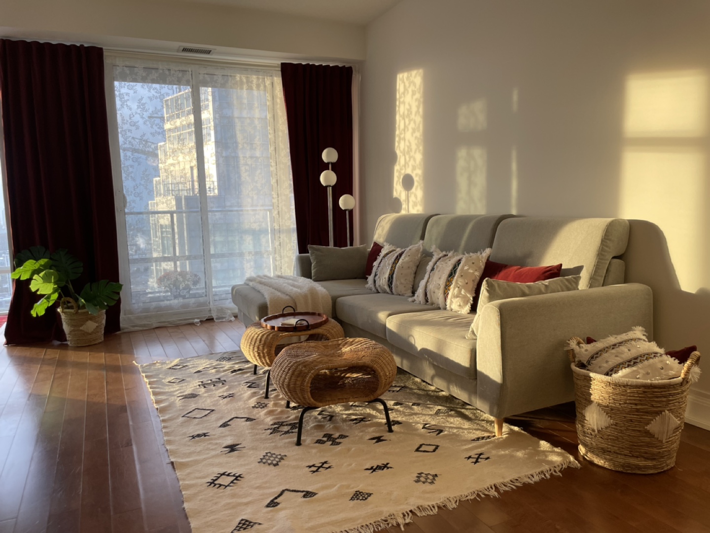2 Velvet Curtains and 2 Sheer Curtains - photo 2