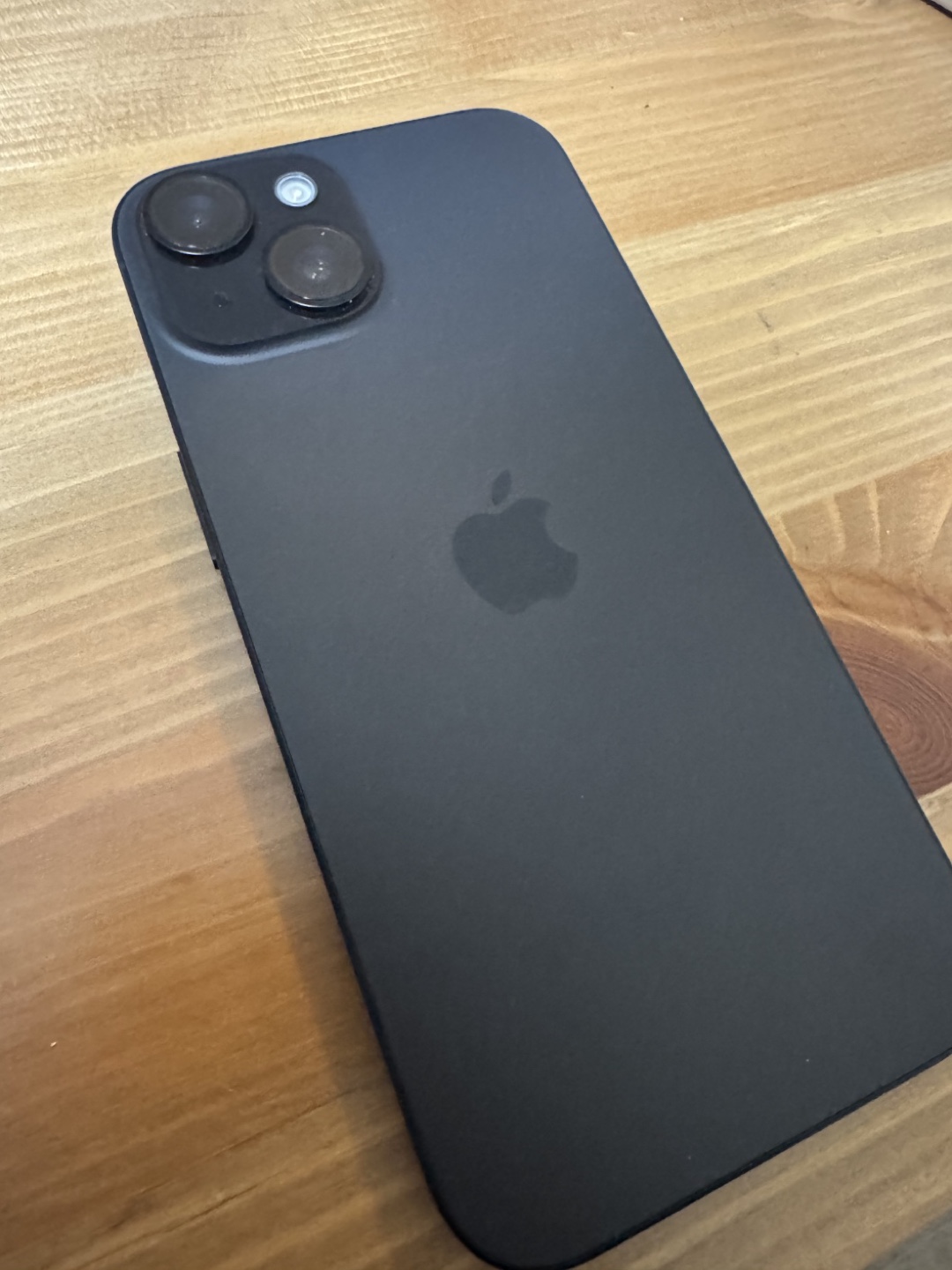 iPhone 15 128gb - photo 2