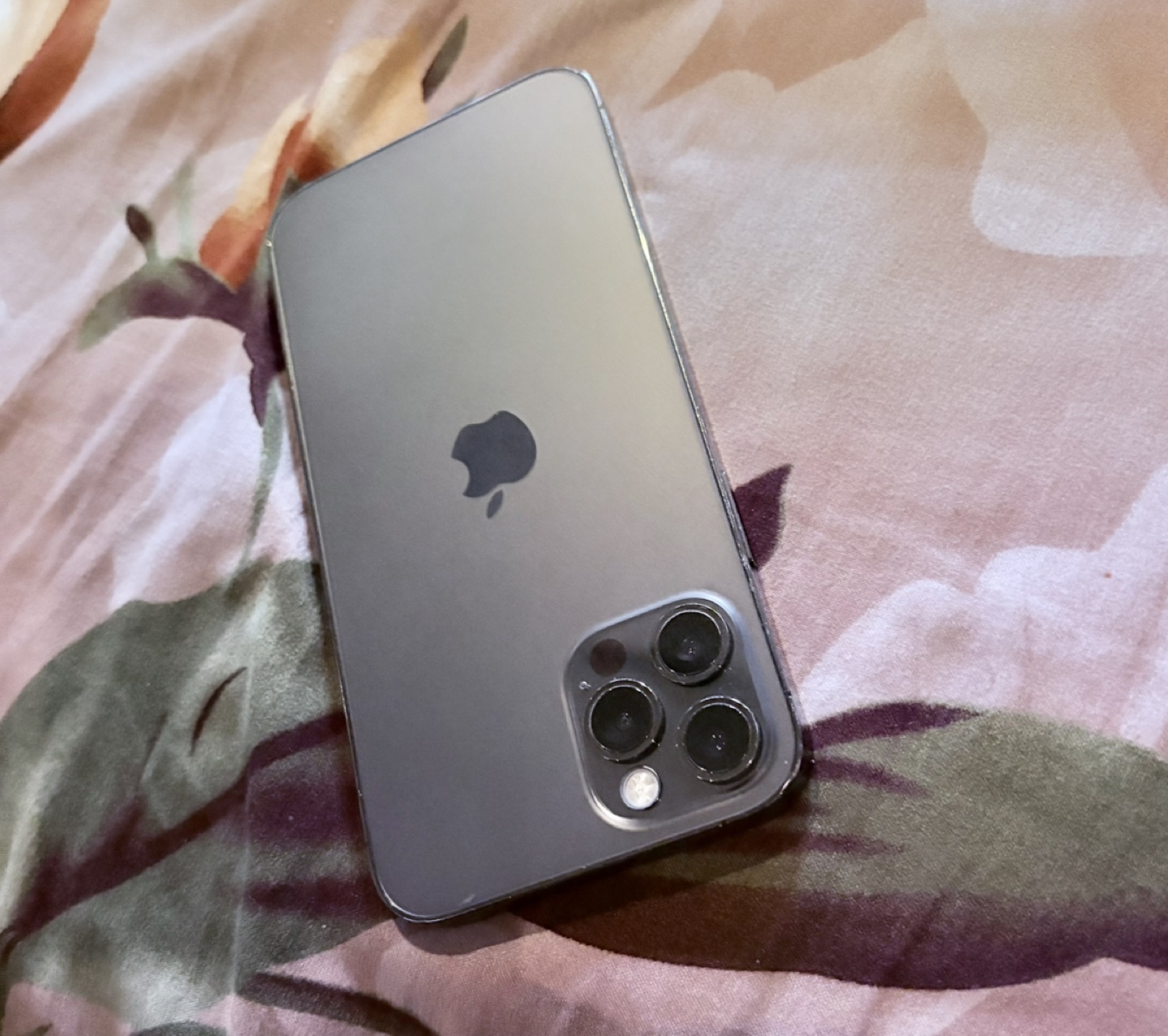 iPhone 12 Pro 128GB space gray - photo 2