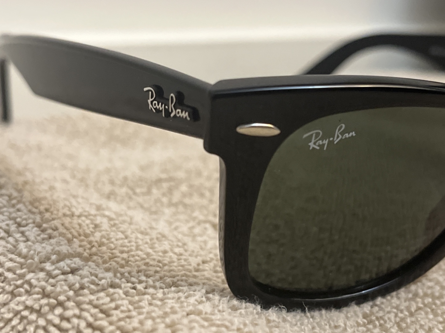 Ray-Ban Wayfarer Sunglasses - photo 2