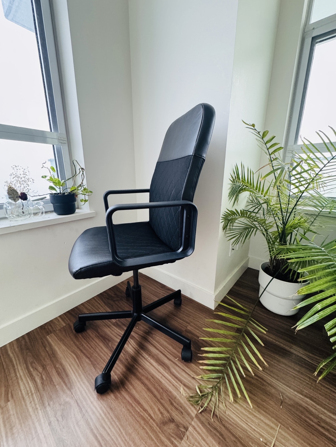 IKEA Renberget Swivel Chair