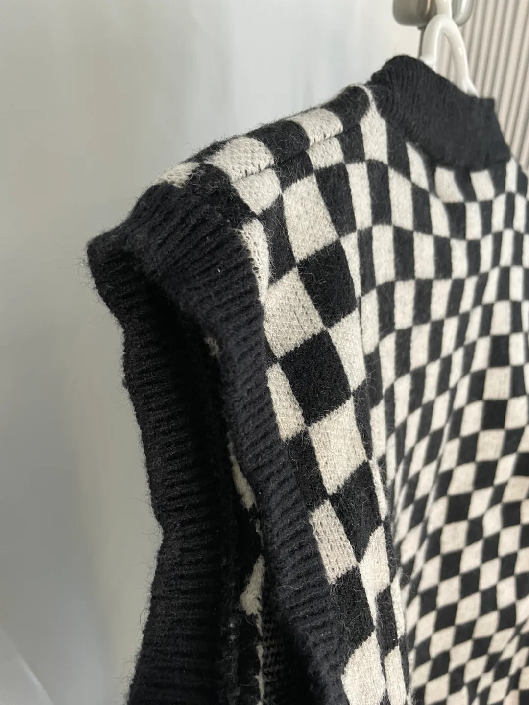 Oak + Fort Checkered Knit Vest image indicator(7)