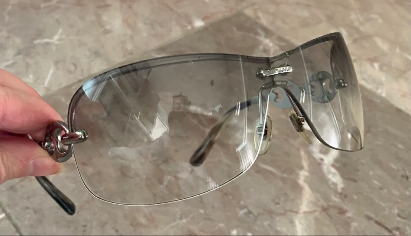 Gucci Sunglasses image indicator(3)