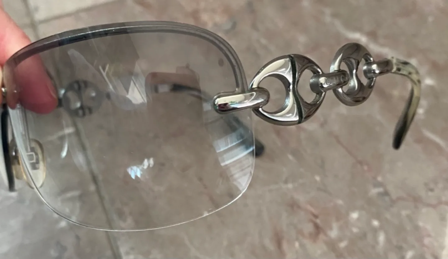 Gucci Sunglasses image indicator(5)