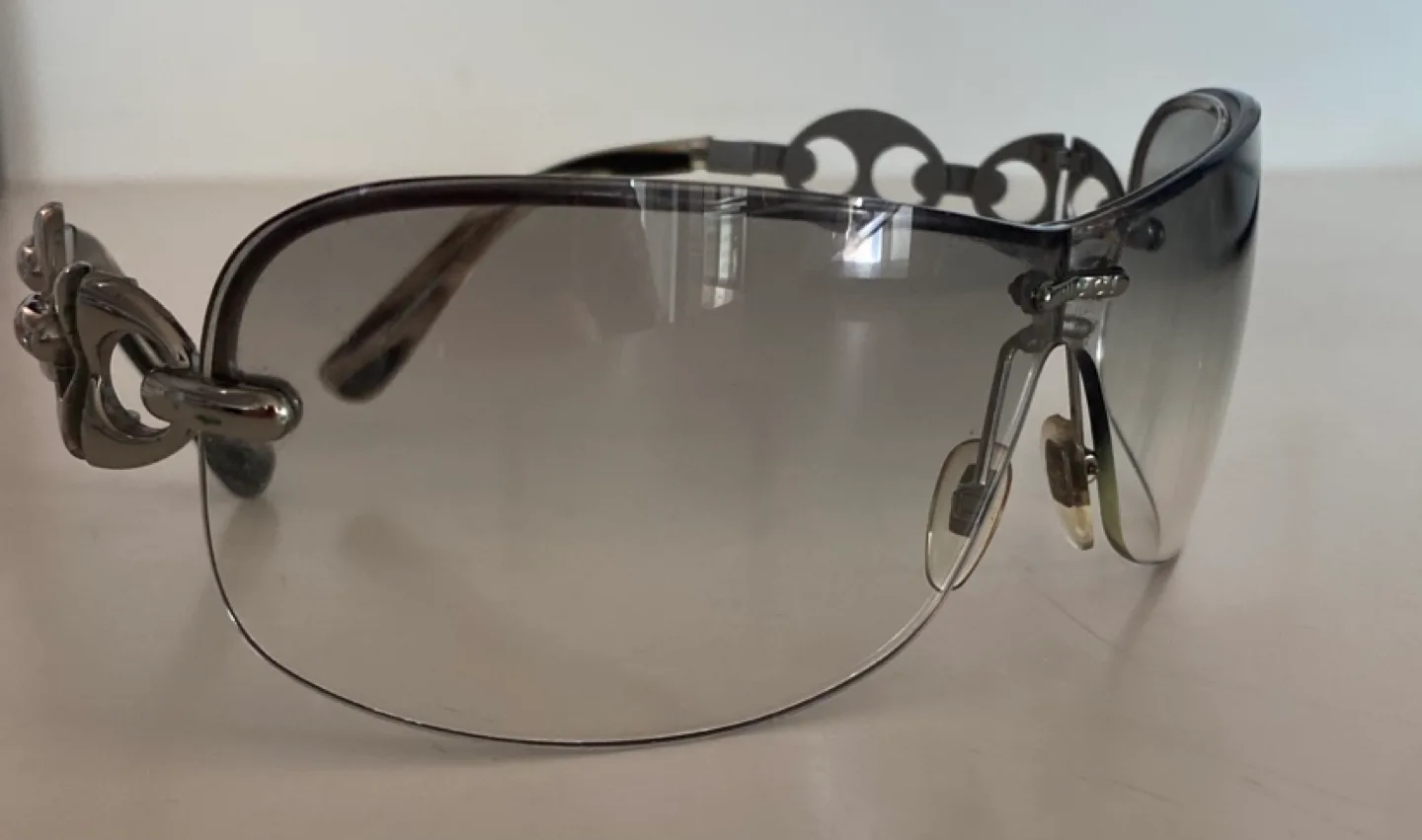 Gucci Sunglasses image indicator(9)