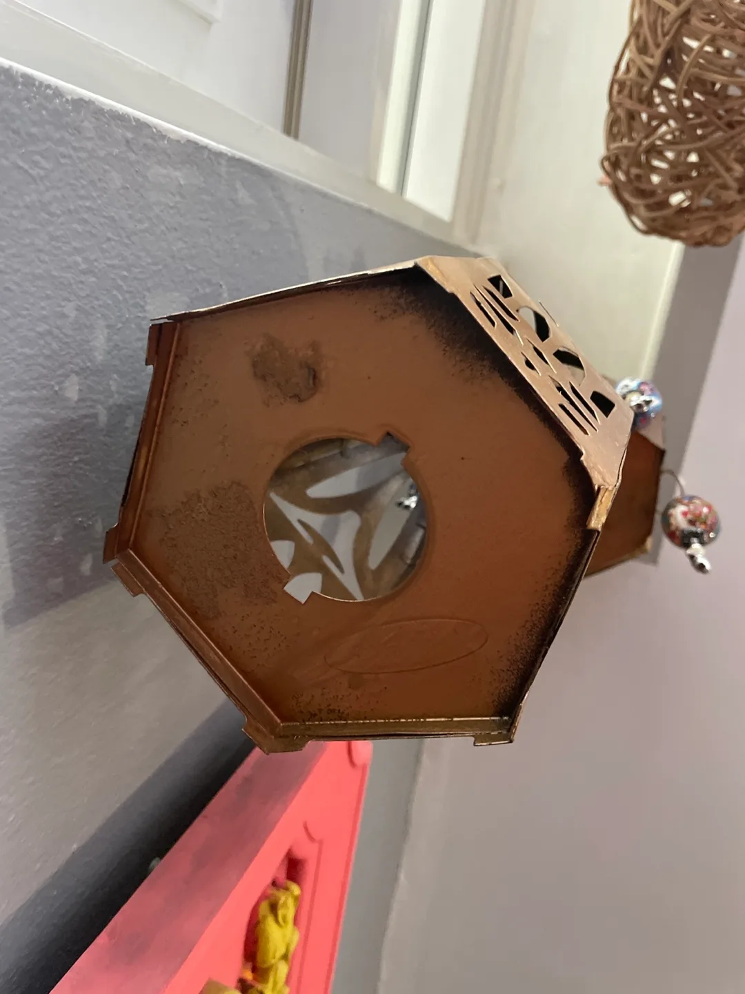 Set of 2 Gold Metal Lanterns image indicator(3)