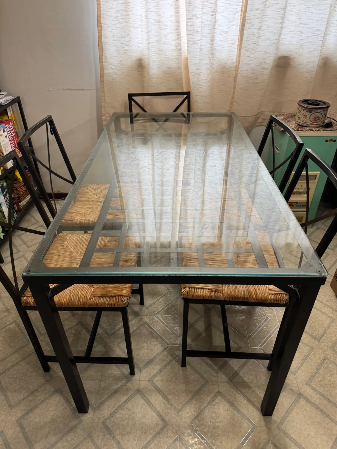 Glass Top Dining Table Set image indicator(4)