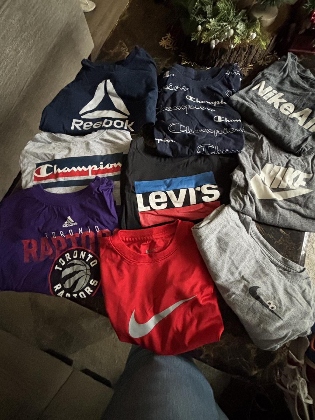 Bundle of 9 Boys T-Shirts - photo 2