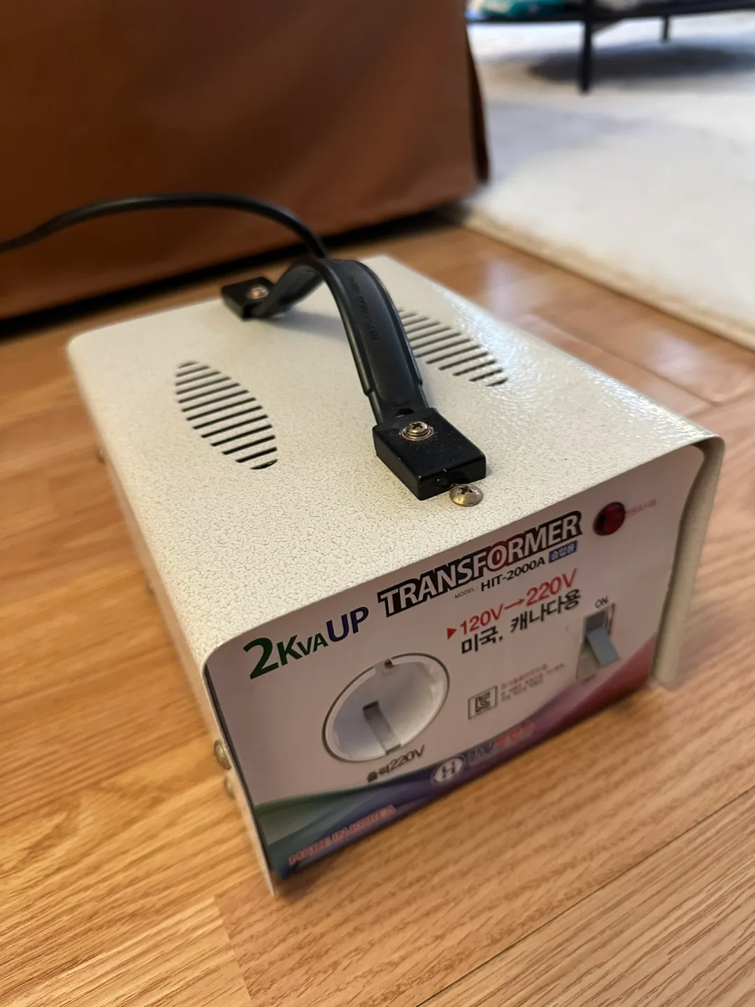 2KVA UP Transformer HIT-2000A 120V to 220V image indicator(3)