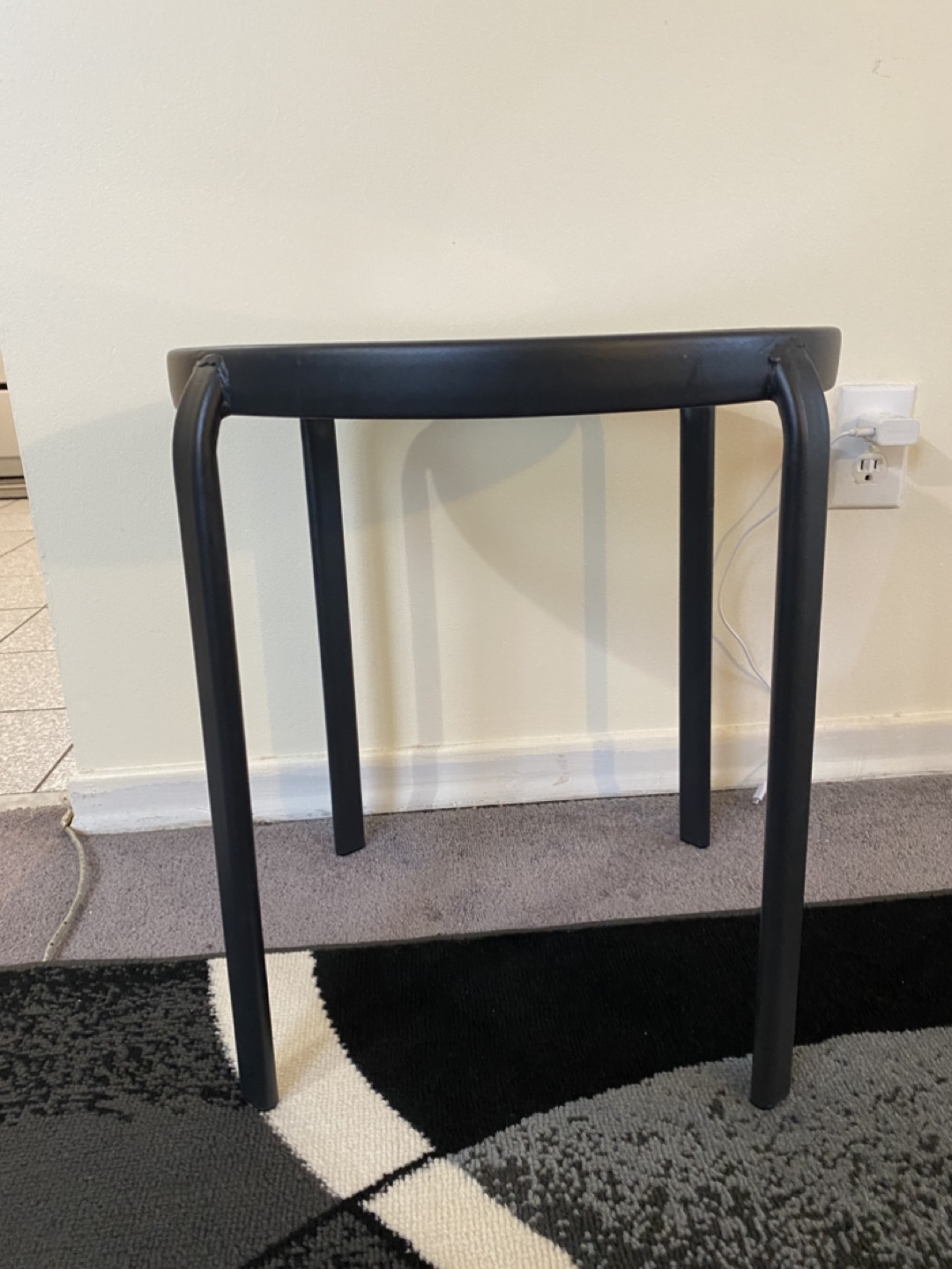 Side Table - photo 4