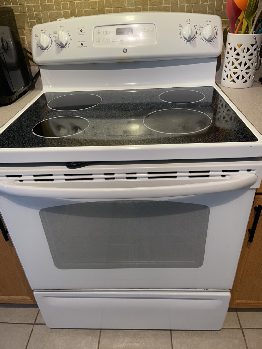 GE Electric Stove
