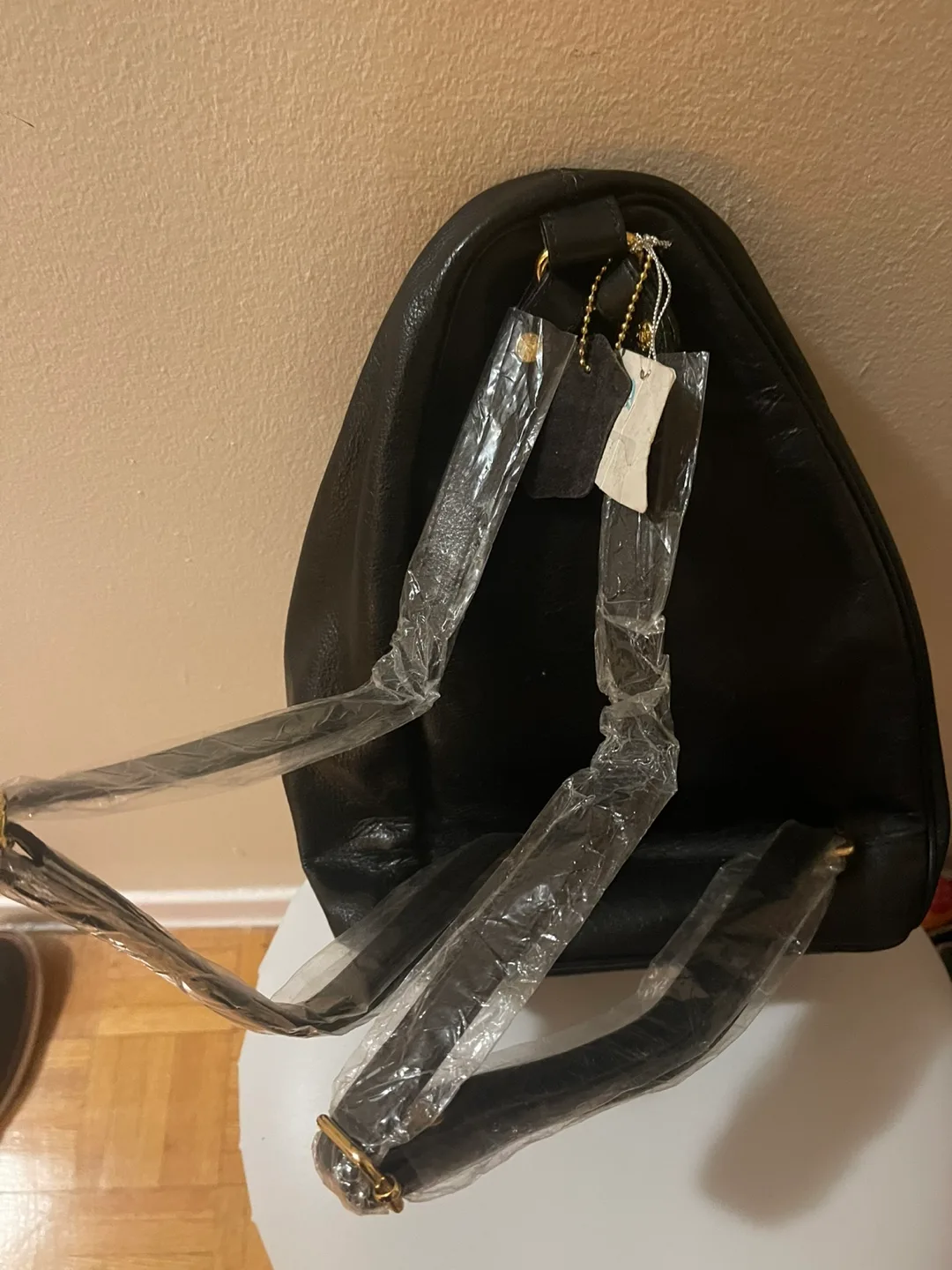 Roland Leather Backpack image indicator(2)