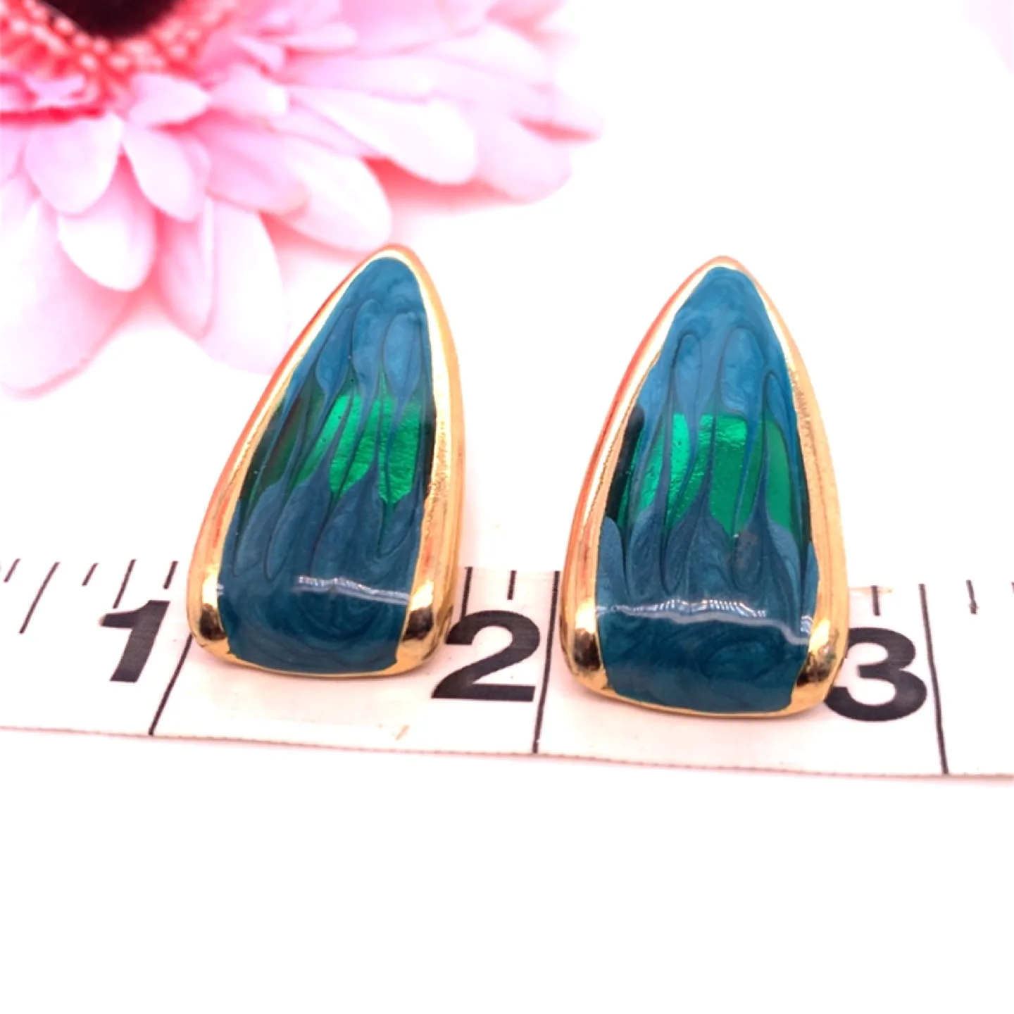 Vintage Enamel Earrings image indicator(7)