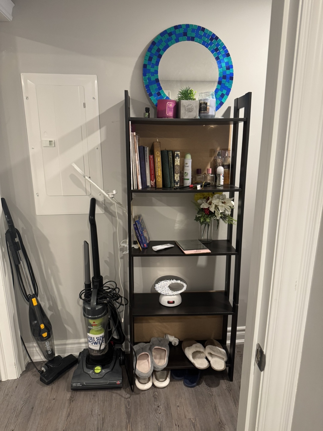 Black Bookshelf - photo 2