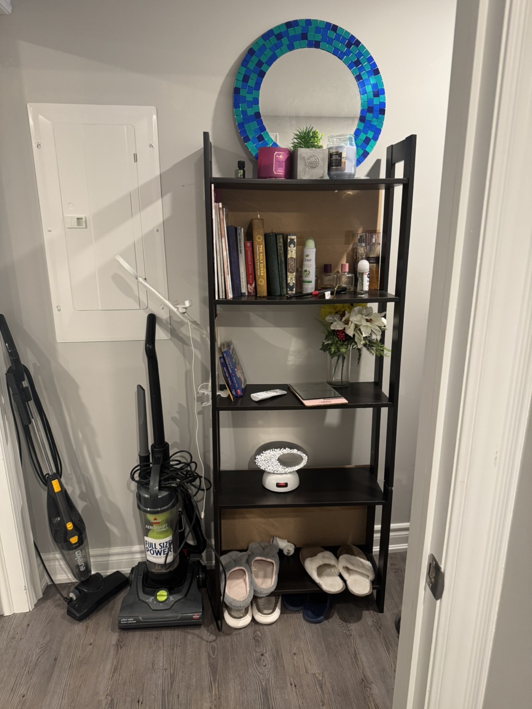 Black Bookshelf - photo 3