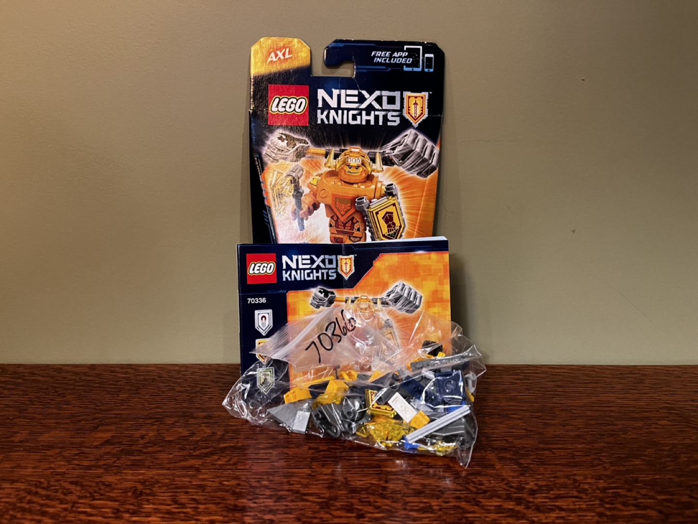 LEGO NEXO Knights / 3 Sets - photo 3