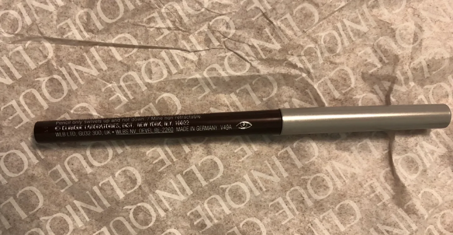 Clinique Quickliner for Eyes Intense Eyeliner image indicator(2)