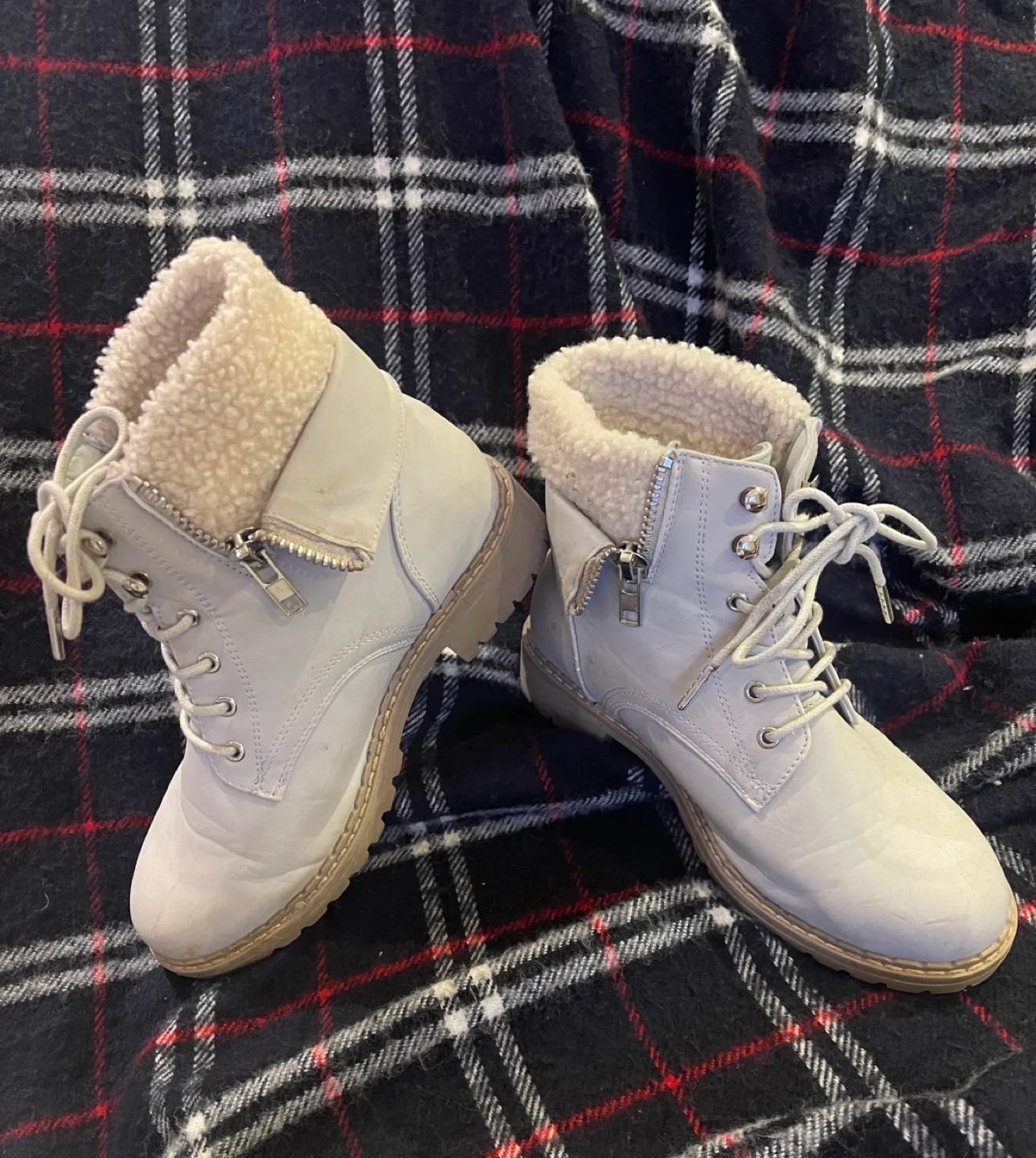 Women's White Faux Fur Lined Boots image indicator(2)