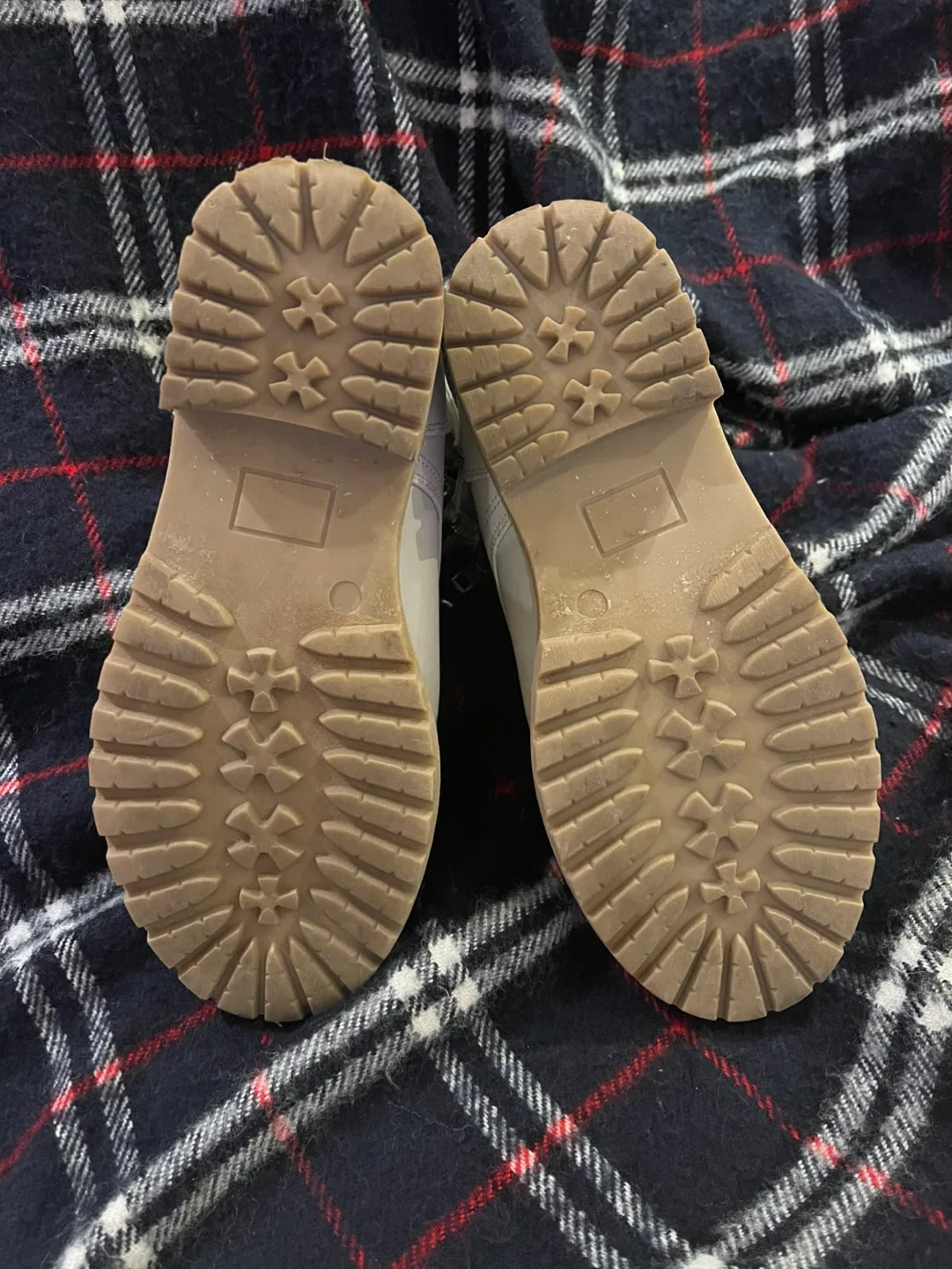 Women's White Faux Fur Lined Boots image indicator(3)