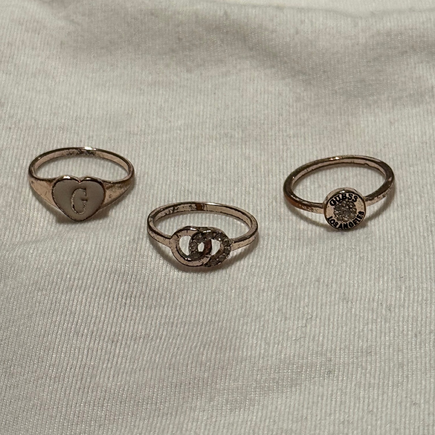 3 Guess Rings