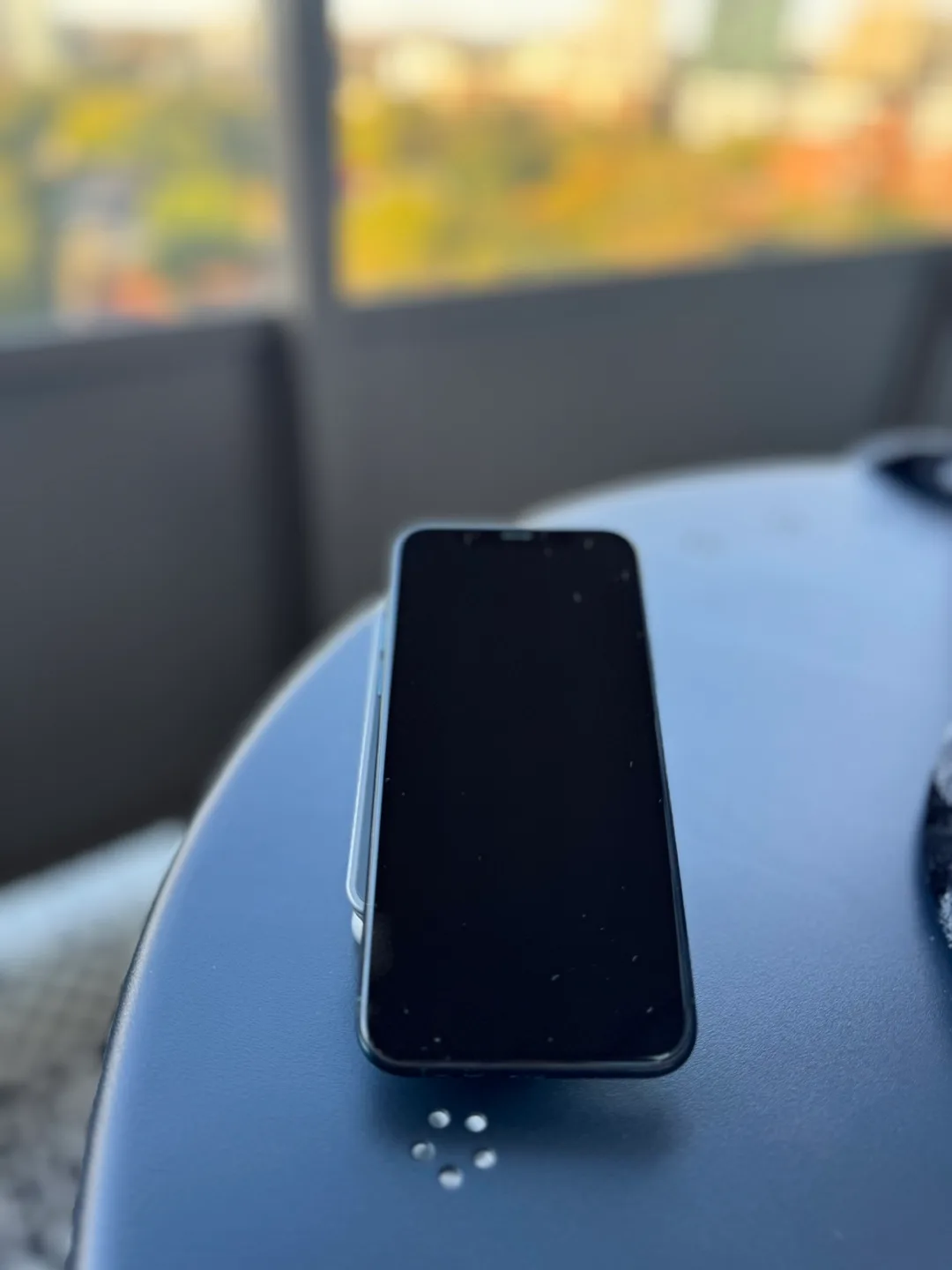 iPhone 11 Pro 92% Battery capacity image indicator(2)