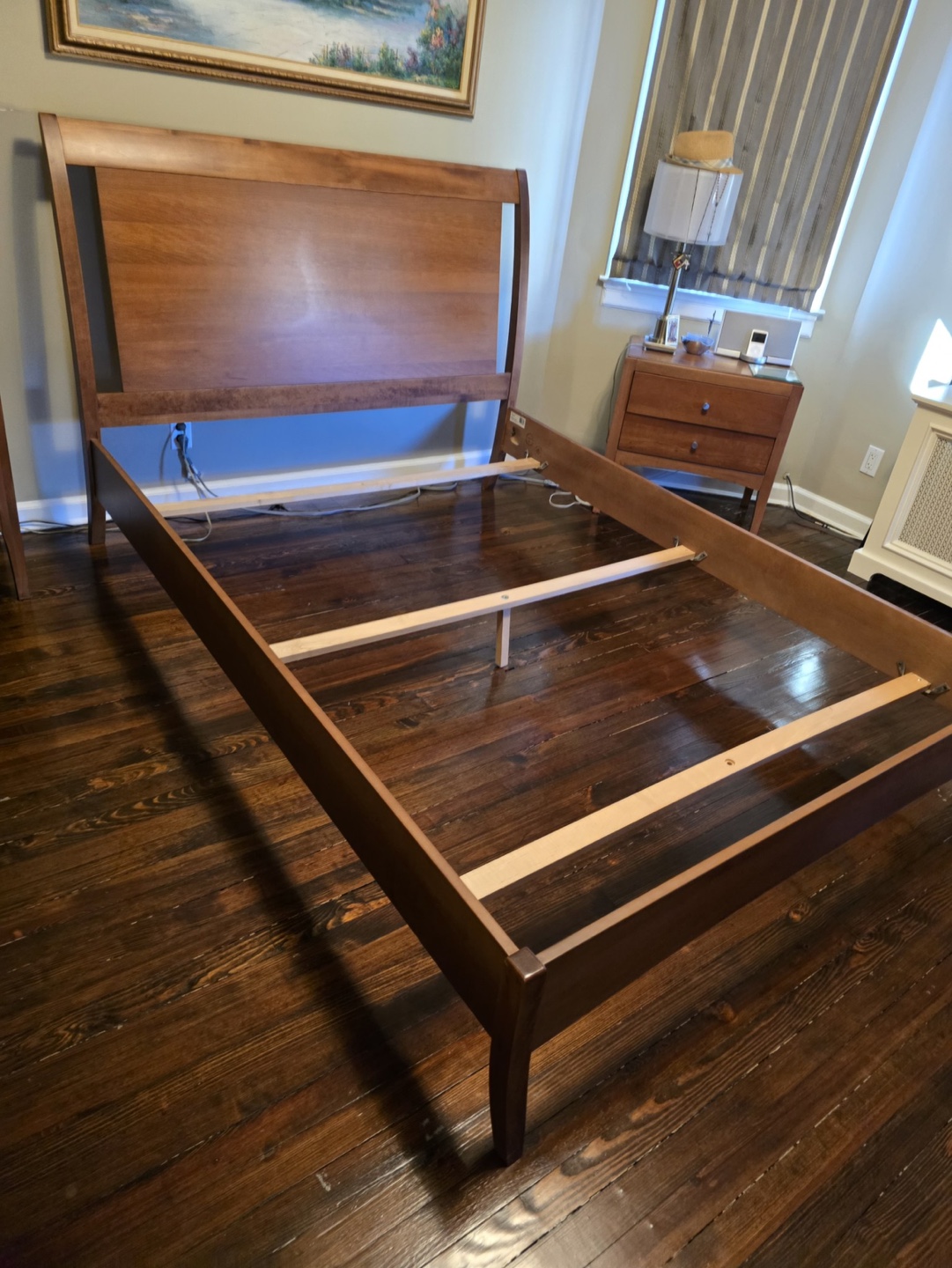 Queen size cherry bed frame (mattress not included) - photo 2