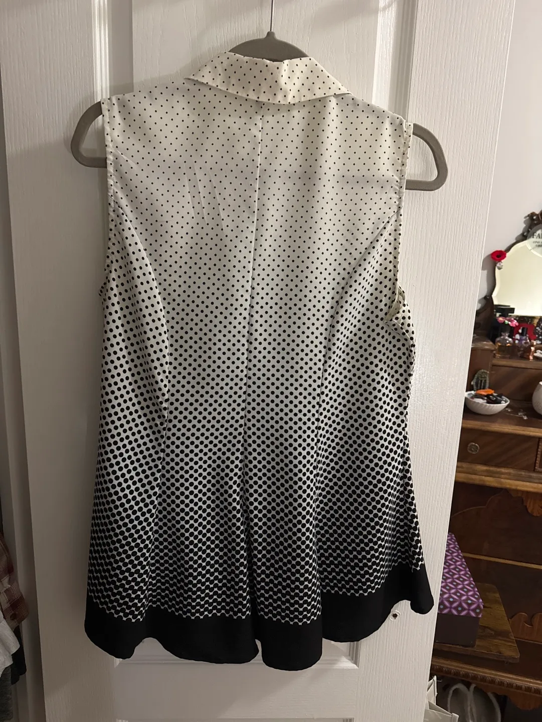 White and Black Polka Dot Blouse image indicator(2)