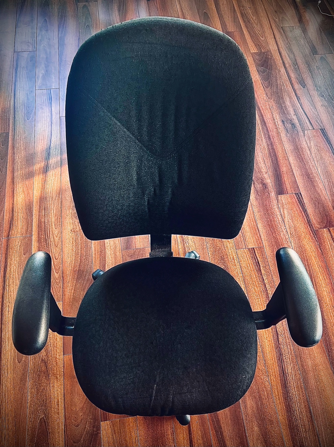 Black Office Chair (free with pickup)