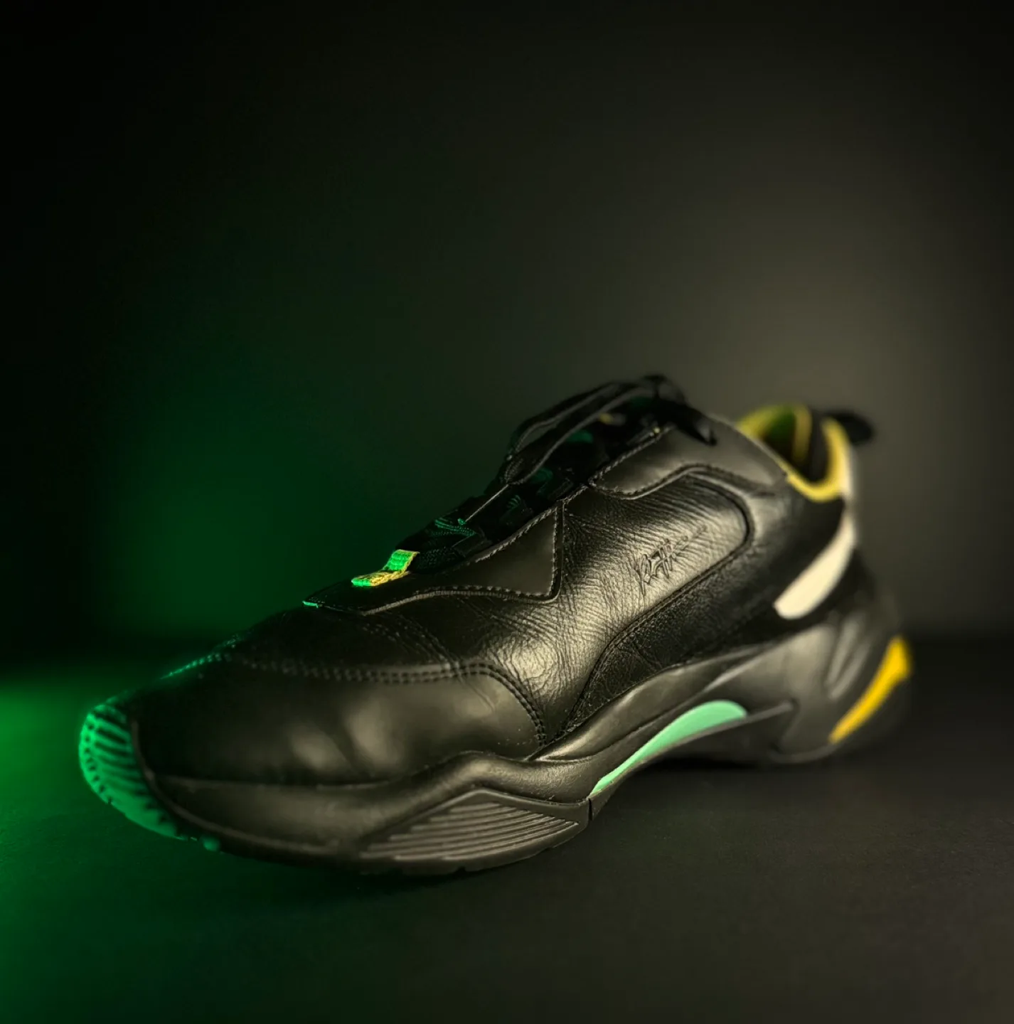 Puma Thunder Bradley Theodore - men’s sneakers image indicator(2)