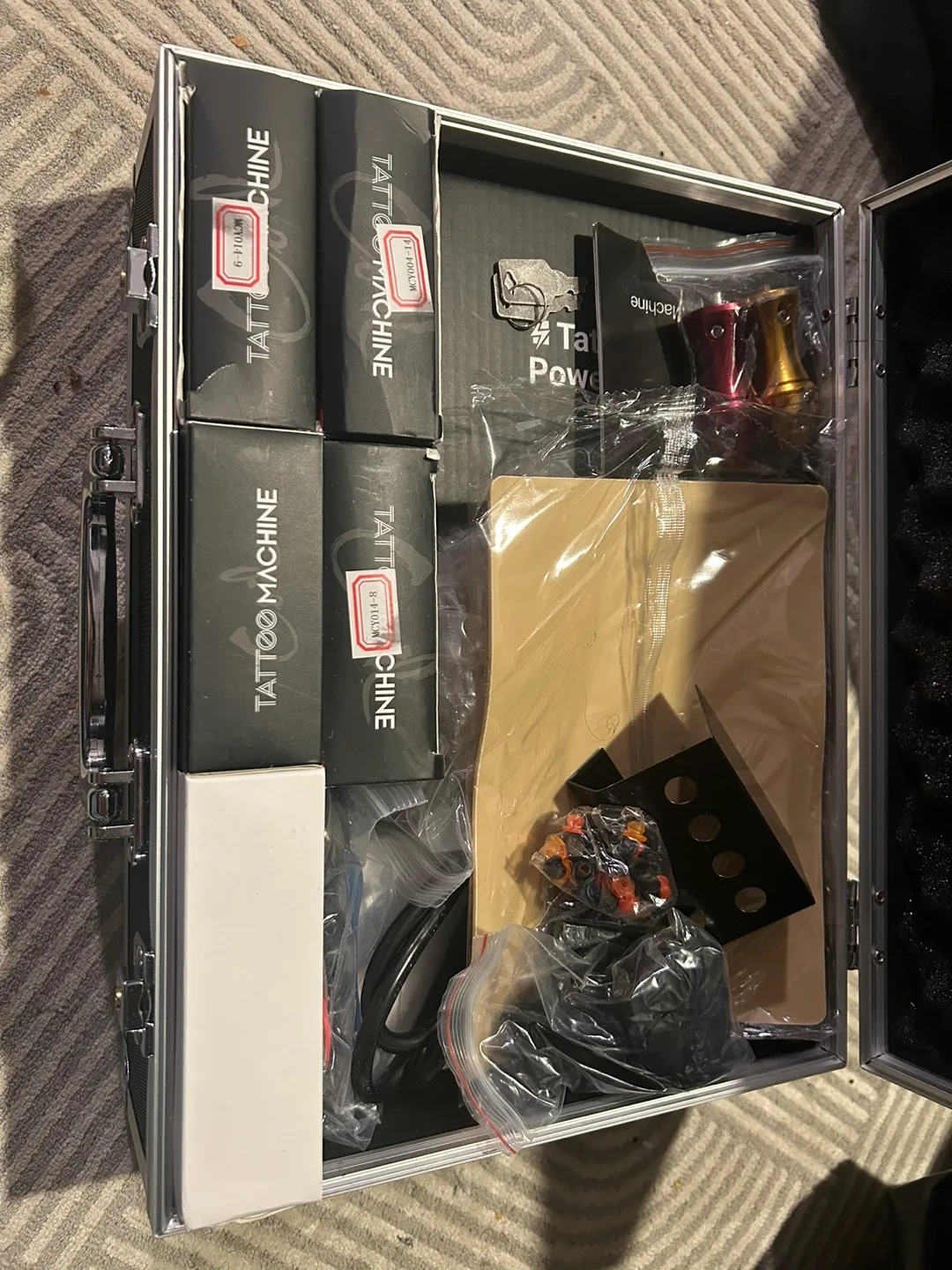 Complete Tattoo Kit image indicator(2)