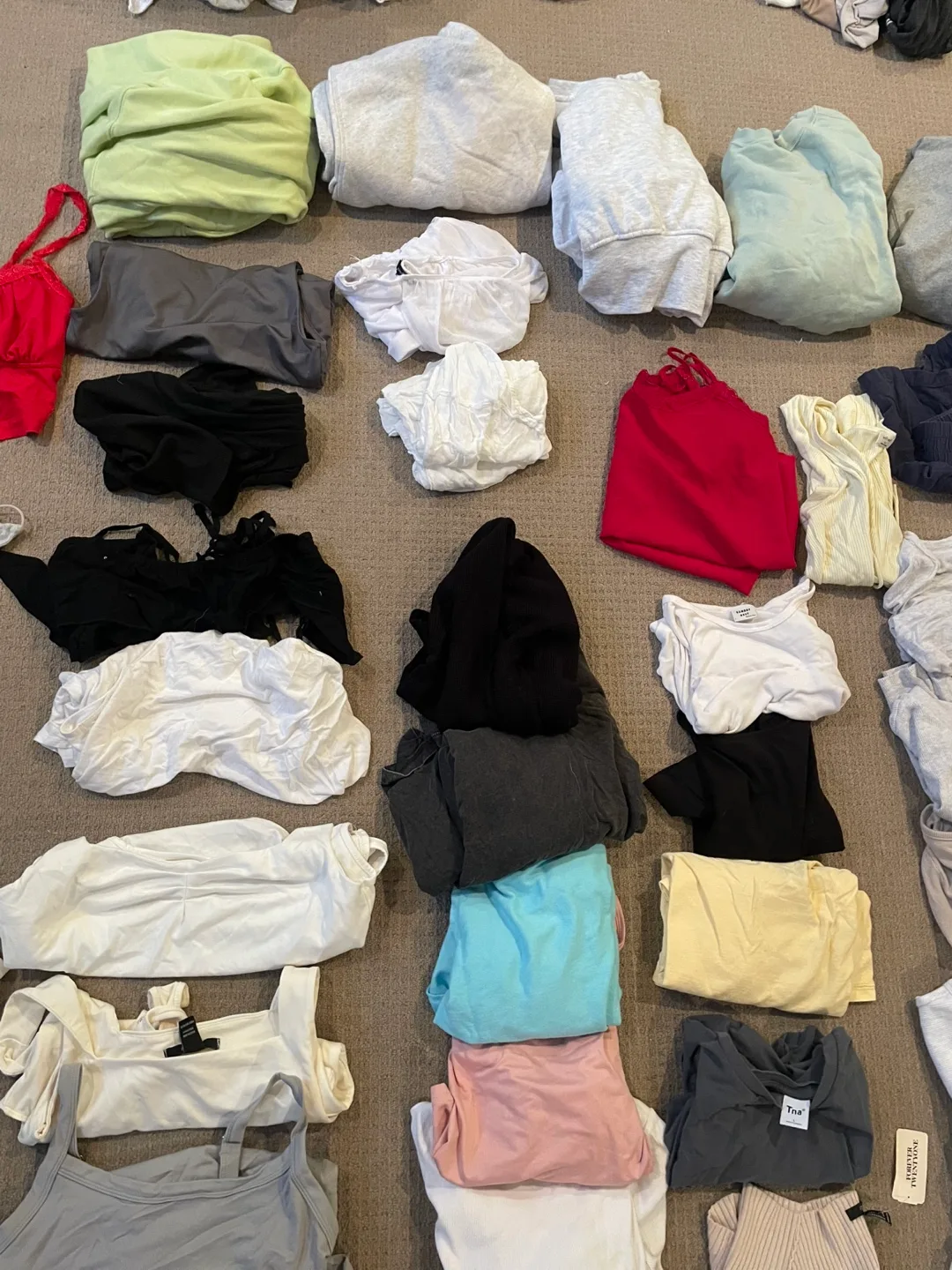 Women's Clothing Bundle image indicator(3)