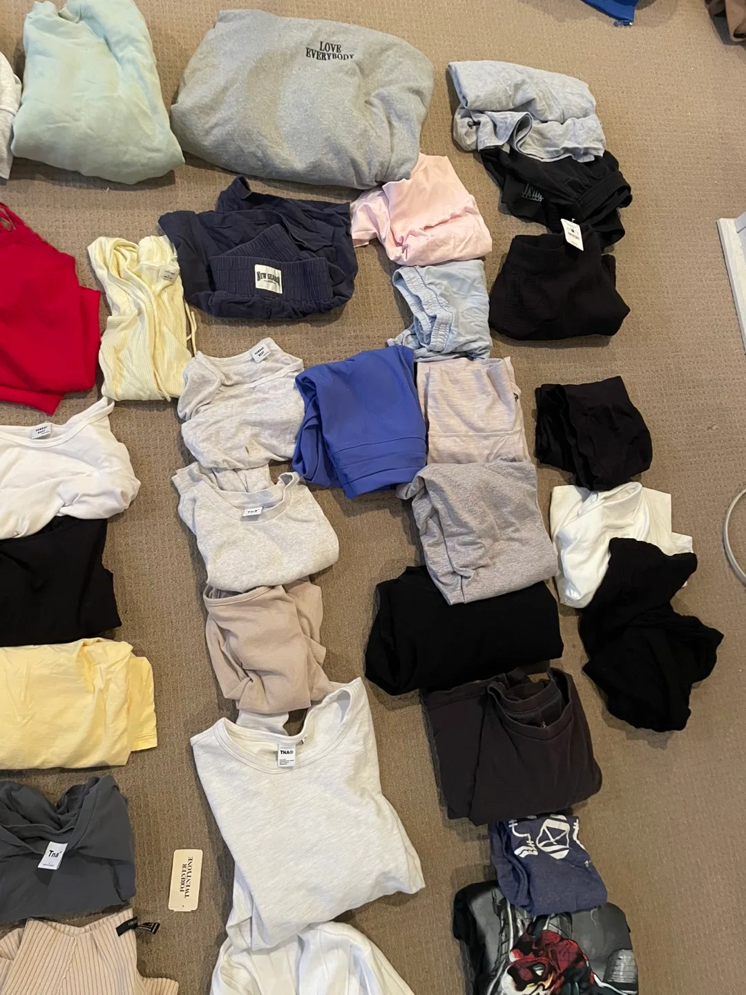 Women's Clothing Bundle image indicator(4)