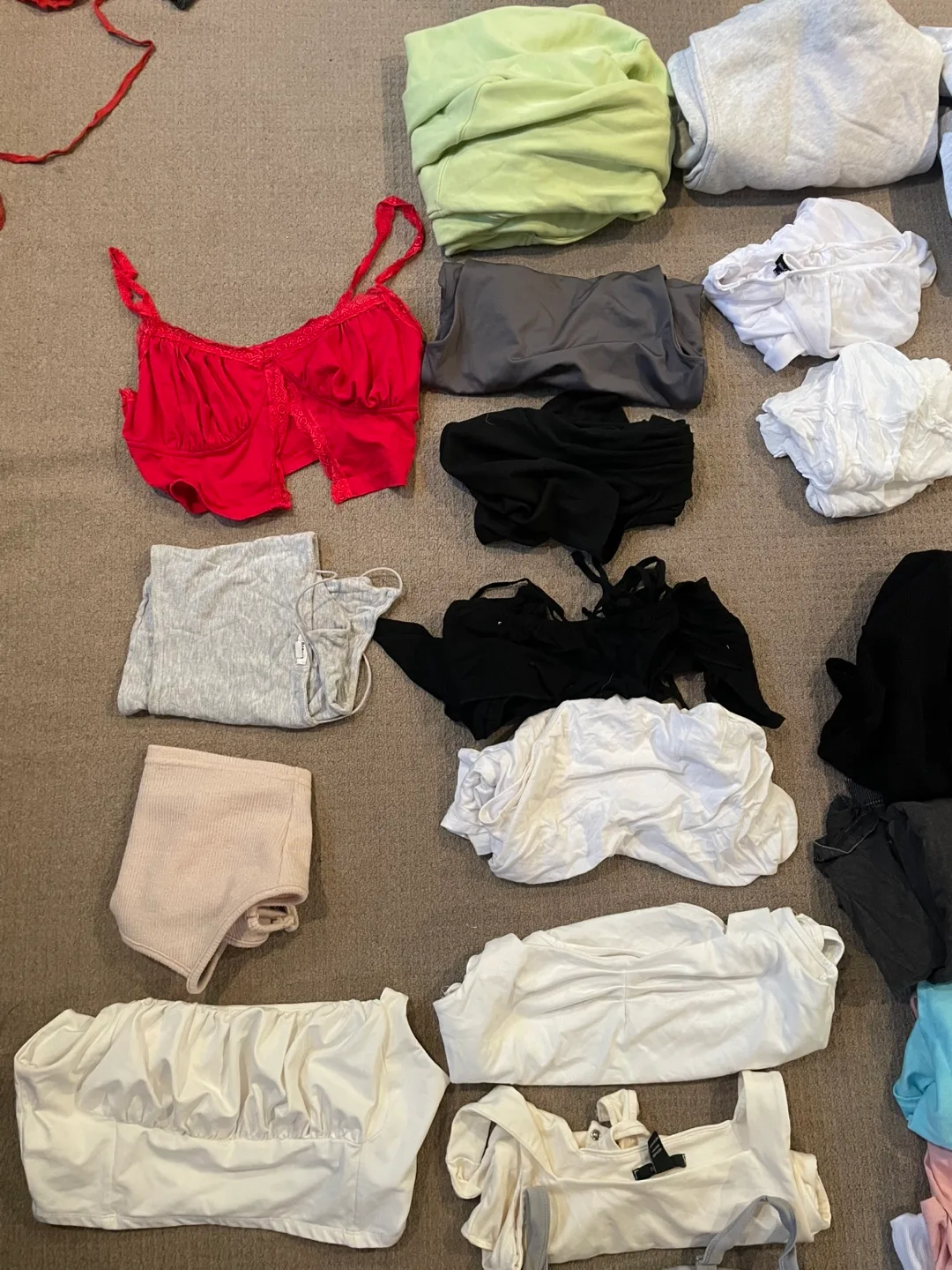 Women's Clothing Bundle image indicator(2)