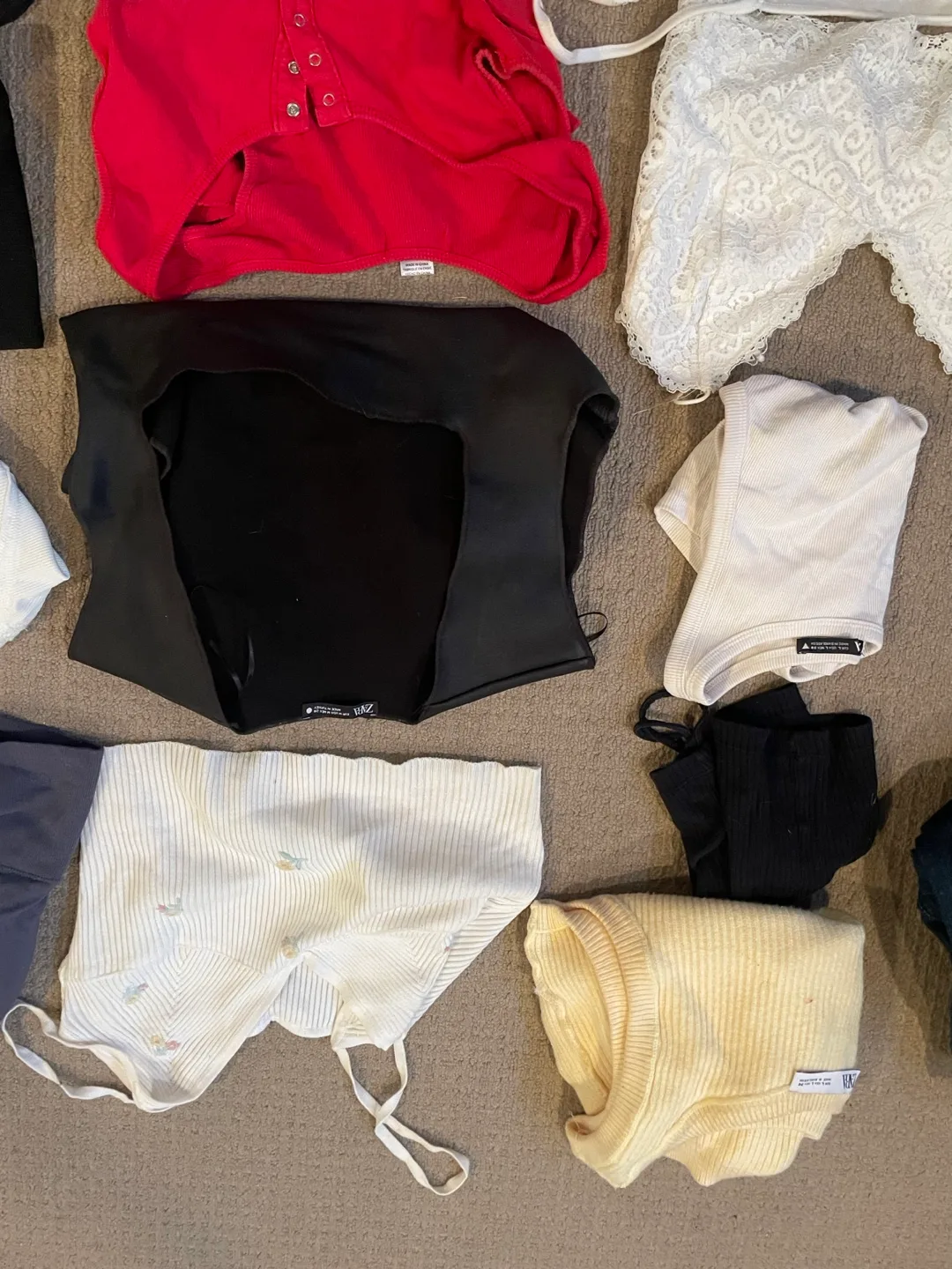 Women's Clothing Bundle image indicator(8)