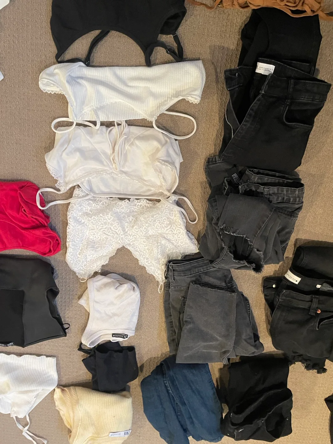 Women's Clothing Bundle image indicator(7)