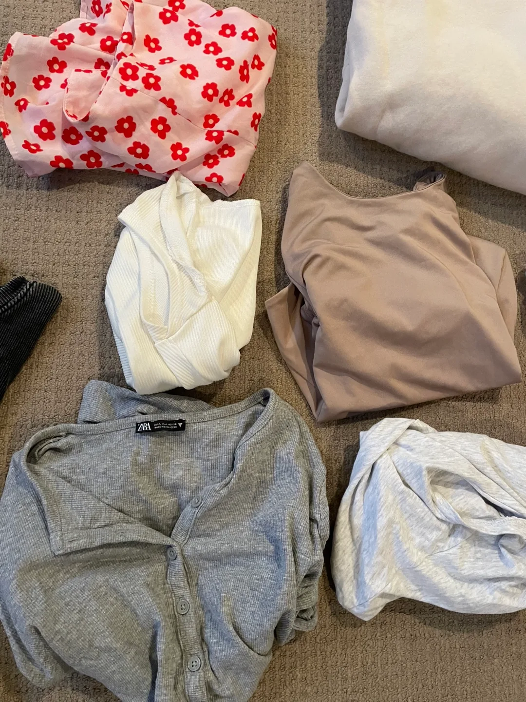 Women's Clothing Bundle 40 pieces image indicator(8)