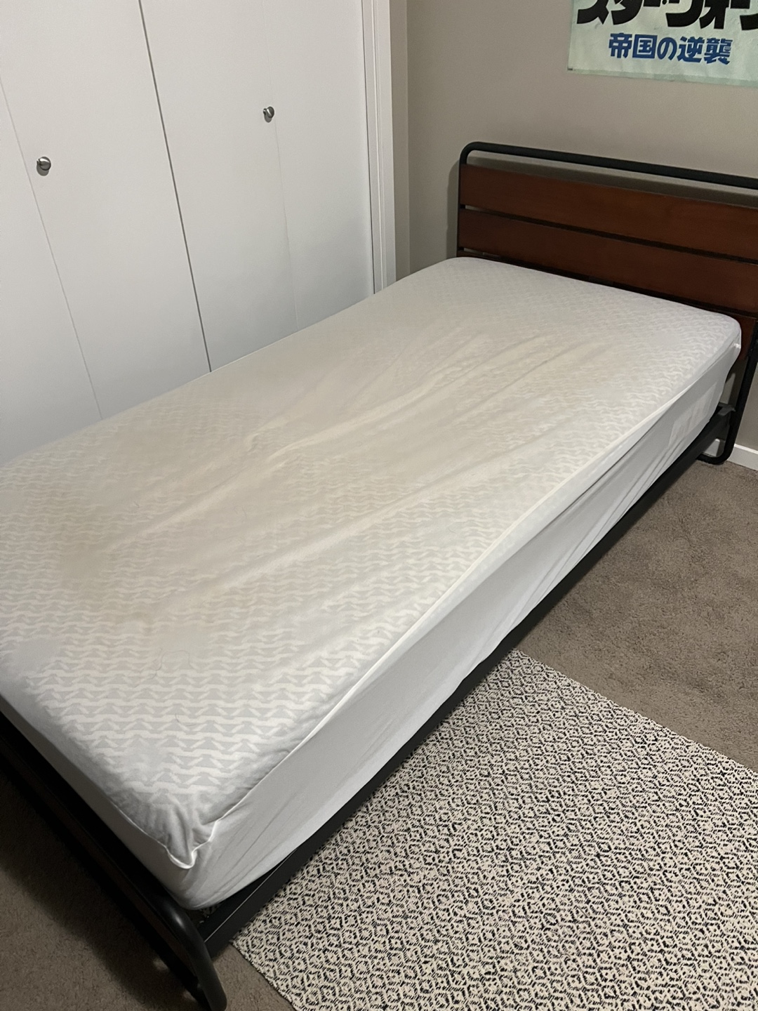 Twin XL Metal Bed Frame and Serta mattress - photo 3