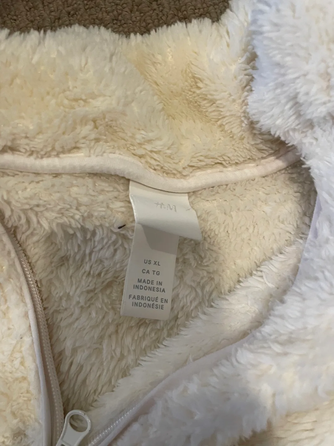 Lululemon Hoodie Bundle image indicator(6)