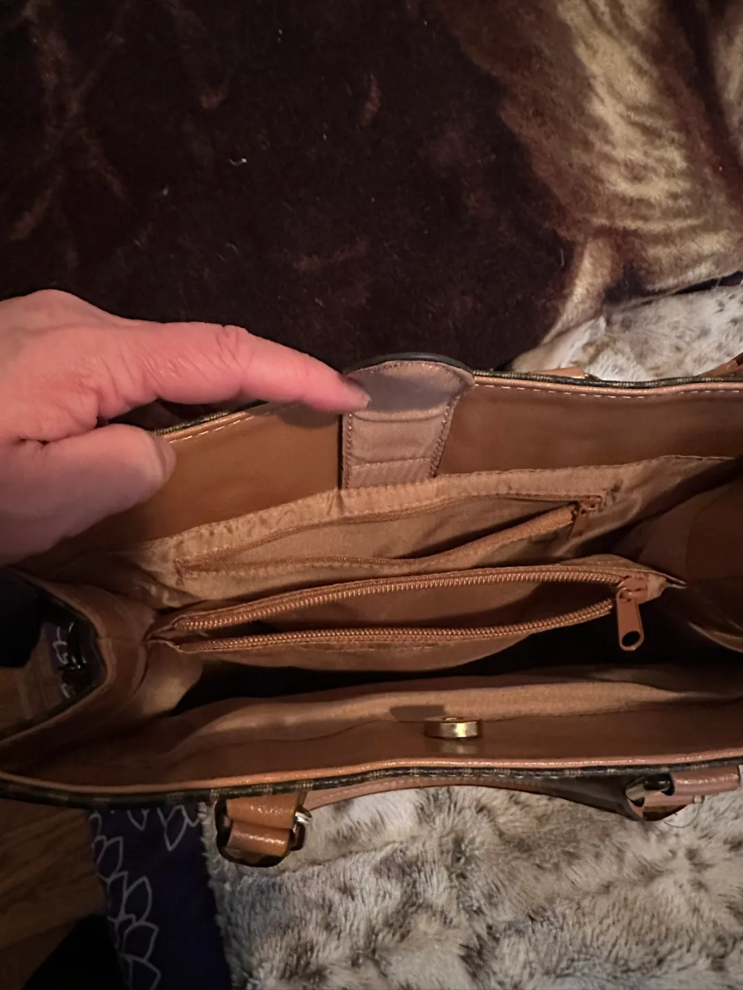 George Brown and Tan Handbag with Gold Hardware image indicator(4)