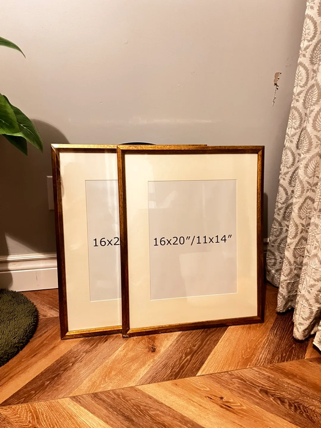 BRAND NEW Set of 5 picture frames image indicator(2)