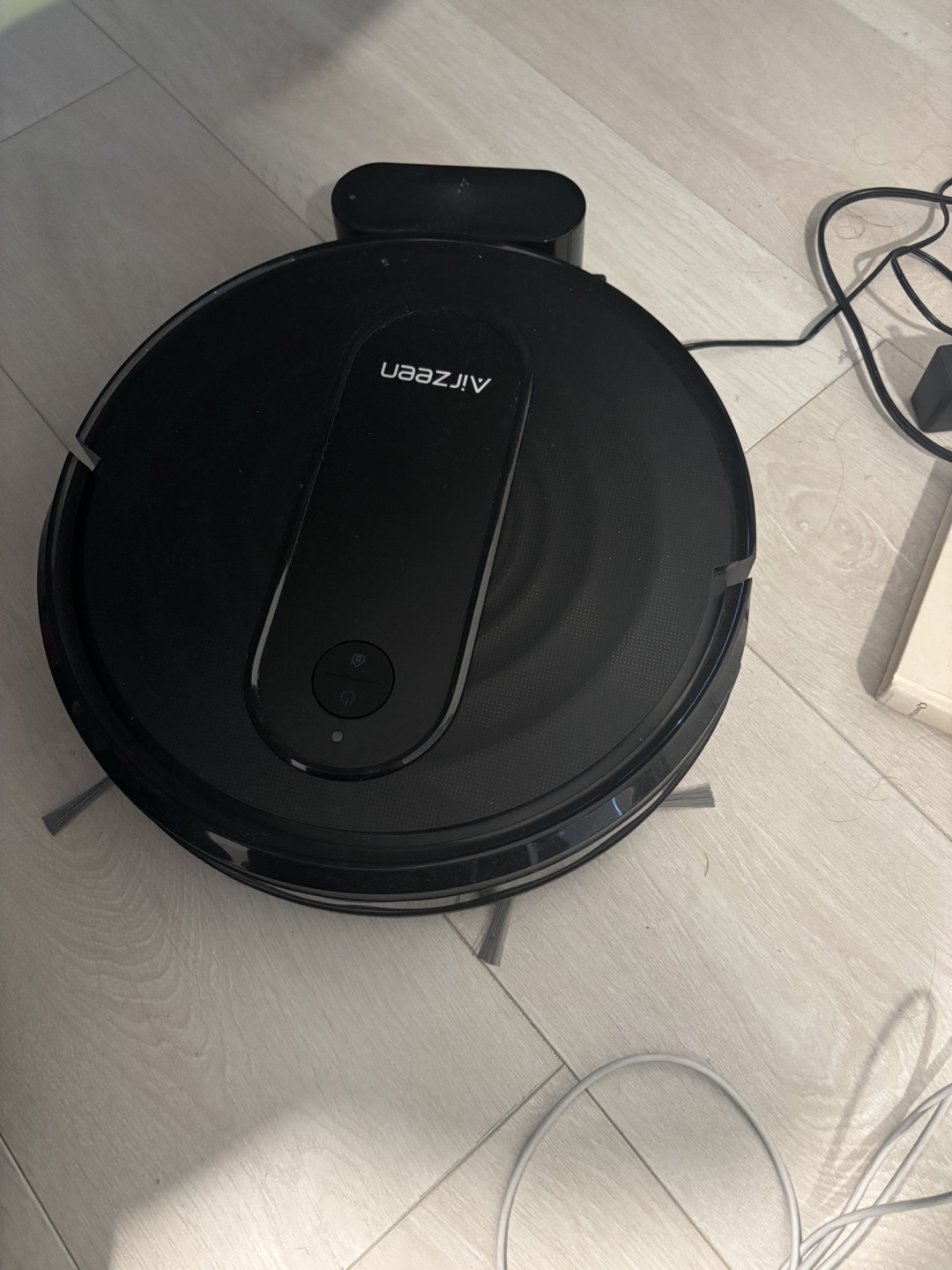AI-Powered Robot Vacuum