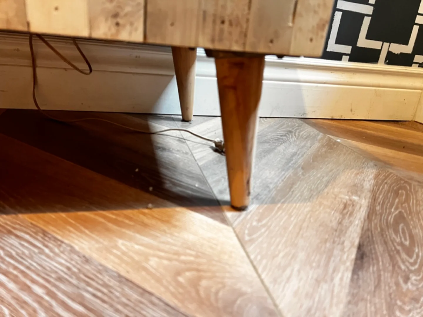 Refinished Vintage Cedar Chest image indicator(4)