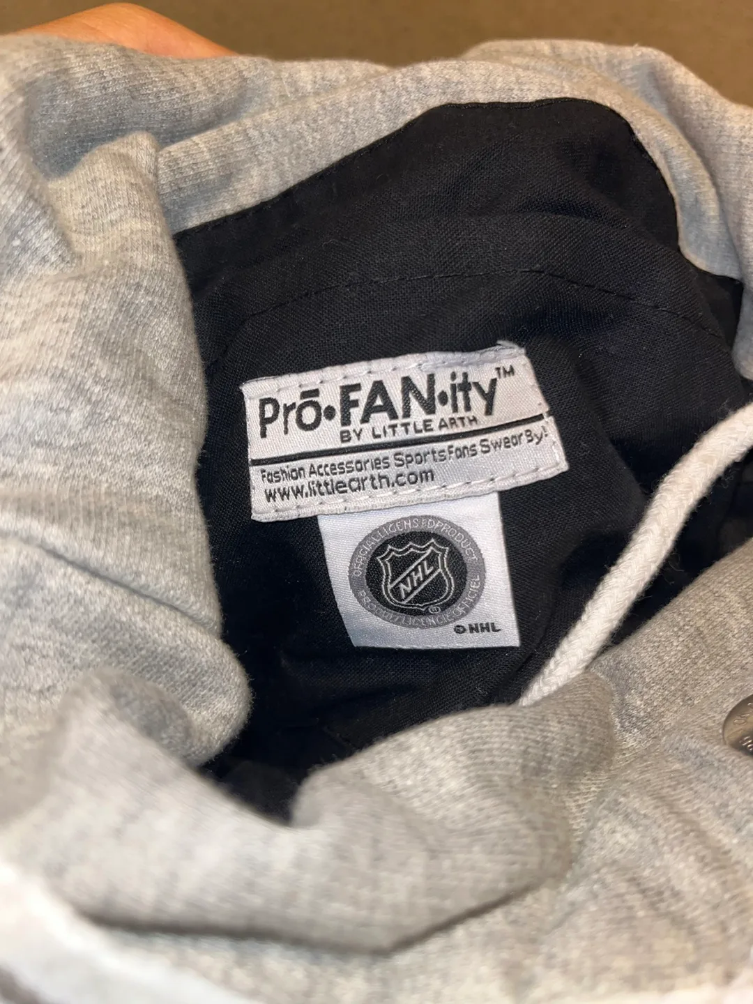 Toronto Maple Leafs Property of Bag image indicator(2)