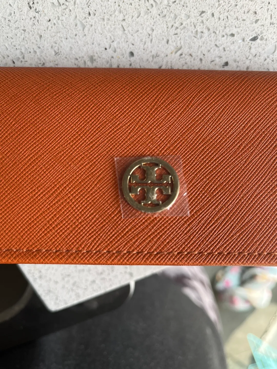 Empty Tory Burch sunglasses case - new image indicator(2)