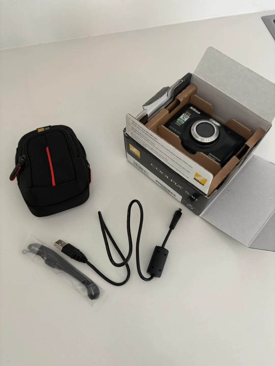 Nikon Coolpix S30 Digital Camera image indicator(3)